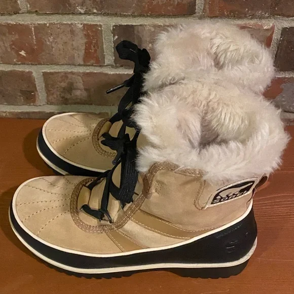 NWOT Sorel Boots - Picture 2 of 7